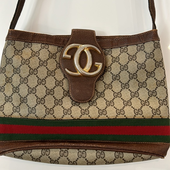 Authentic Gucci Sherry collection logo stripe shoulder bag with adjustable strap - Picture 2 of 16
